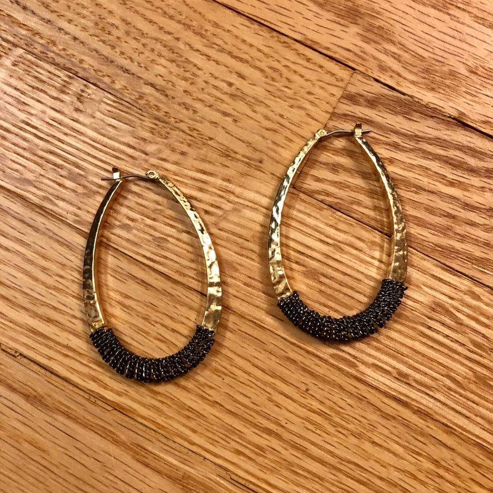 Chic Vintage Statement Drop Earrings - image 4